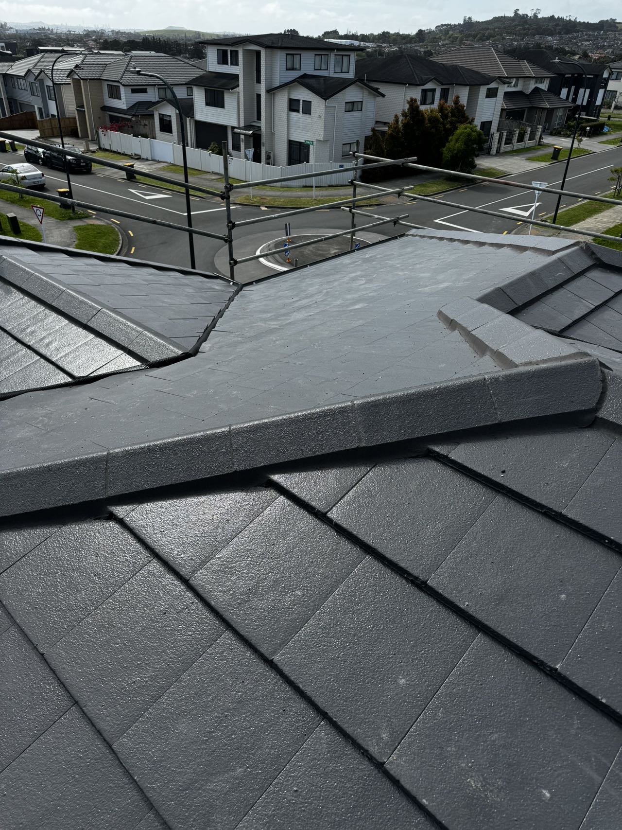 Horizon roof with A-Line ridge