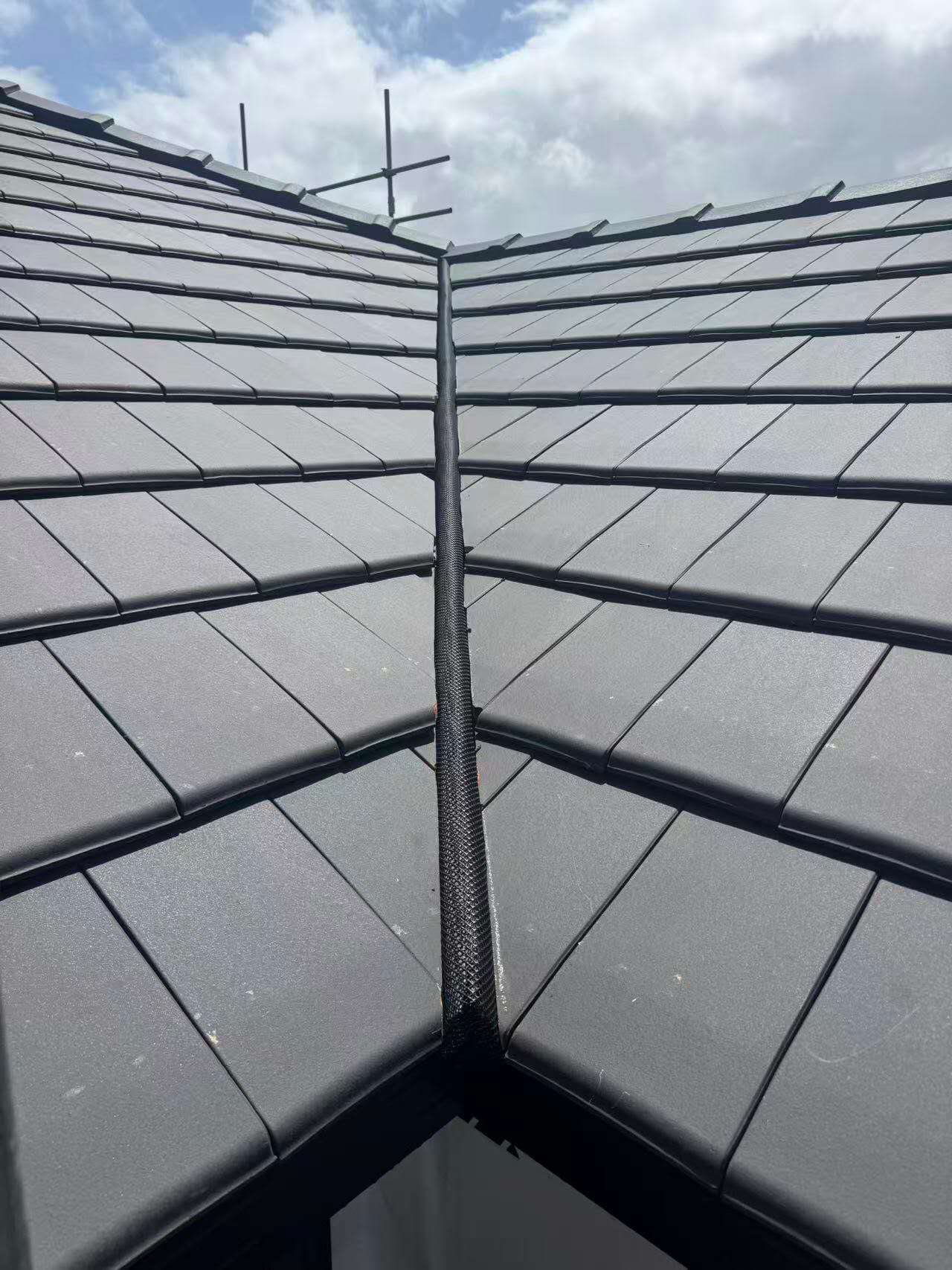 Urban Shingle roof valley detail