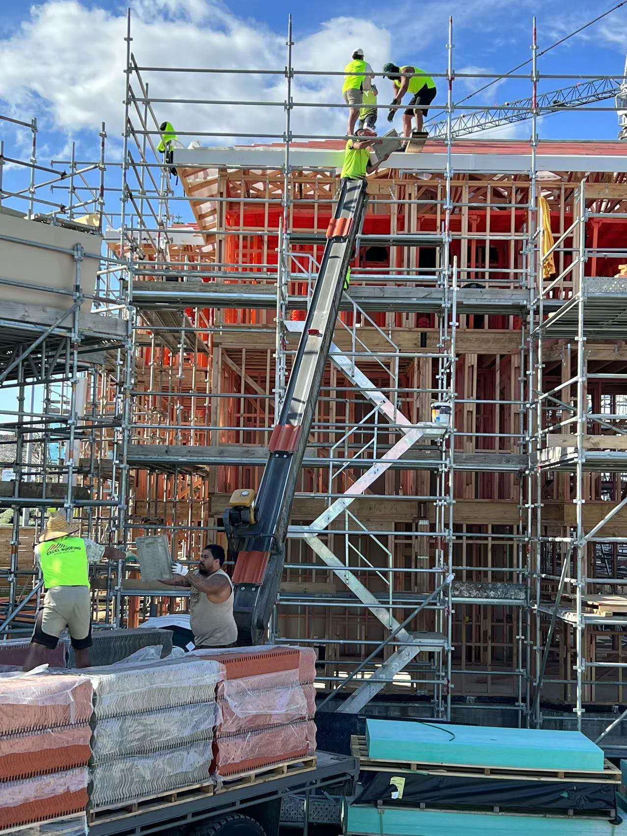 Teamwork with specialist loading equipment